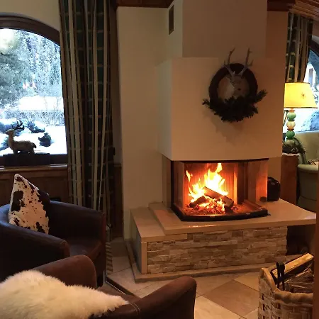 ホテル Relais Des Glaciers - Adults Only シャンポルク