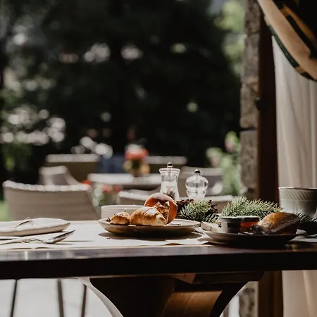 Relais Des Glaciers - Adults Only מלון